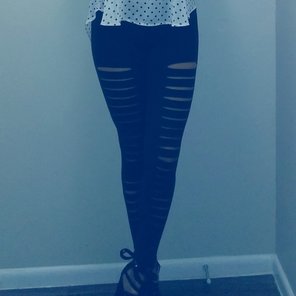 Street Wear Society Pants - Ripped Leggings